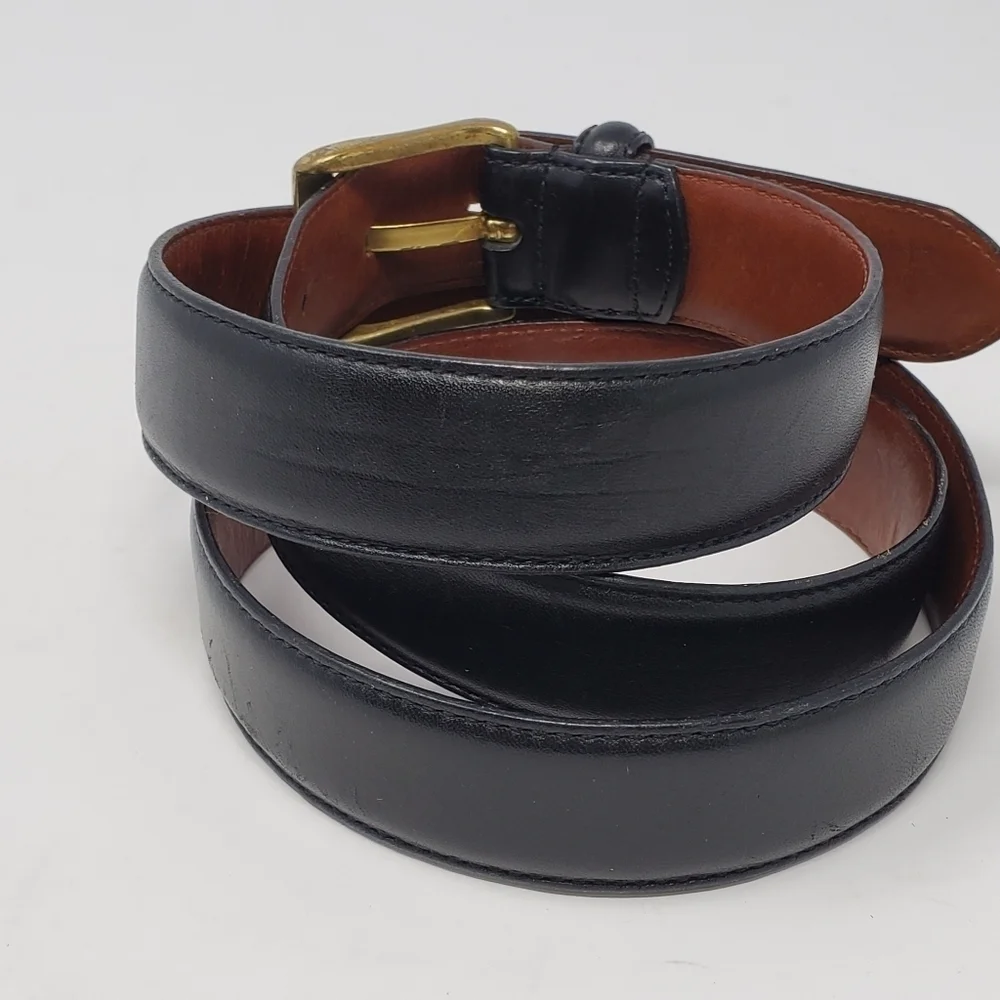 COACH BLACK LEATHER BELT GOLD BUCKLE MEN SIZE 40 CLASSIC MENSWEAR BUSINESS WORK